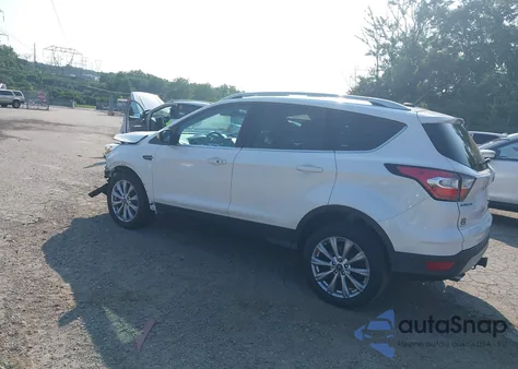 2017 Ford Escape Titanium из США, поврежденный, VIN 1FMCU9J97HUD60711